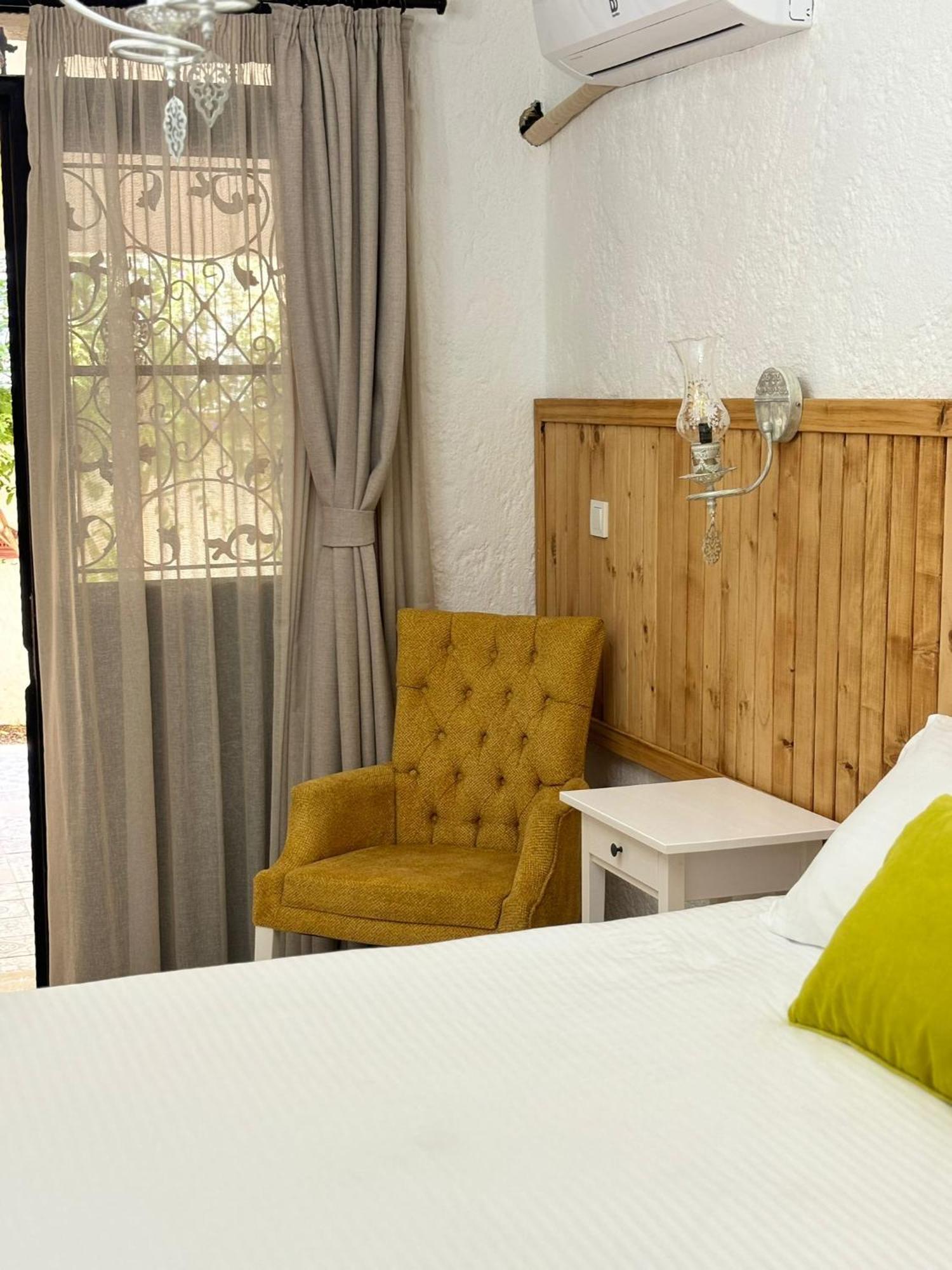Alacati Albatross Hotel Екстериор снимка